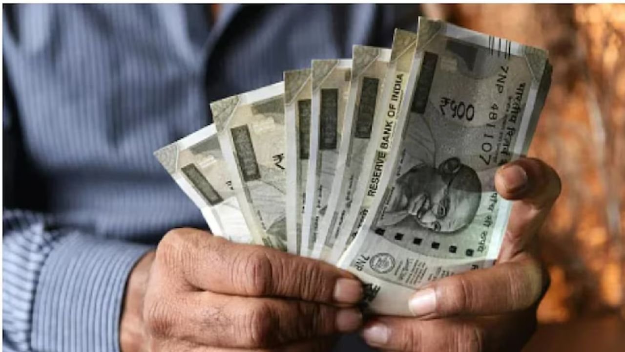 PM Swanidhi Yojana के 50 लाख लाभार्थियों को मिलेगा बड़ा तोहफा! अब Atal Pension Yojana से जुड़कर पाएं गारंटीड मासिक पेंशन