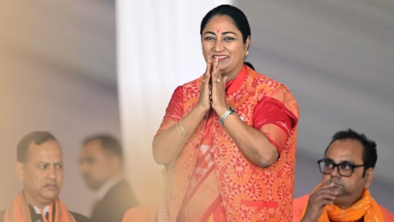 छठ पूजा के लिए दिल्ली में मॉडल घाट, प्रदूषण कम, CM रेखा गुप्ता ने AAP की कार्यप्रणाली पर उठाया सवाल