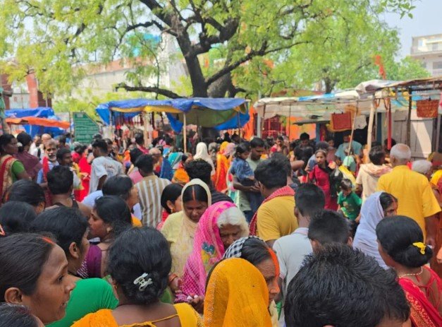 नालंदा के शीतला माता मंदिर में भीषण भगदड़ 8 श्रद्धालुओं की दर्दनाक मौत