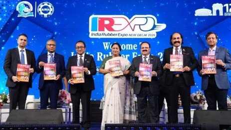 रेखा गुप्ता का बड़ा बयान मेक इन इंडिया से बदली भारत की औद्योगिक पहचान