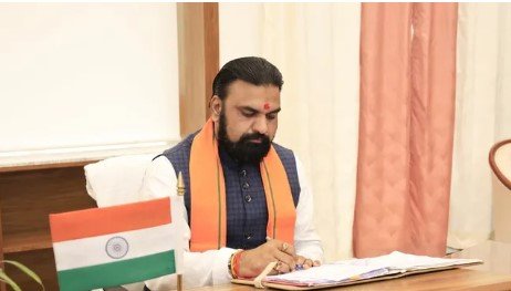बिहार राजनीति में बड़ा मोड़ कैबिनेट बैठक से पहले पीएम मोदी से चर्चा