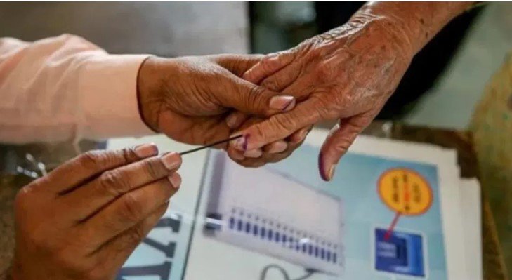 15 नगर निगमों में 50% से कम मतदान गुजरात चुनाव में चौंकाने वाला ट्रेंड
